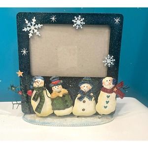 Heartland Christmas Photo Frame 4 x6 Vertical built-in stand on base. Pre-owned.